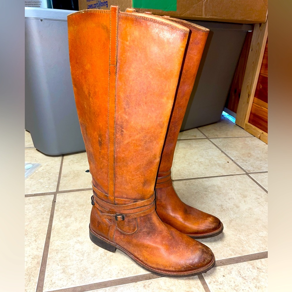 Frye Riding Boot cognac belted boot